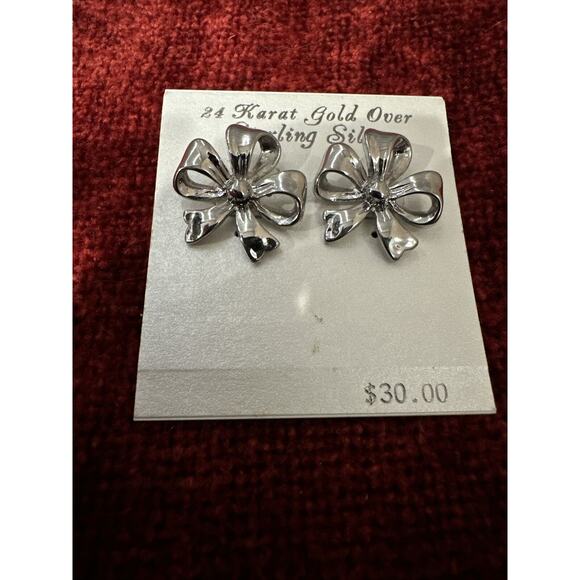 24k Gold Over Sterling Silver Bow Earrings NEW - Picture 1 of 3